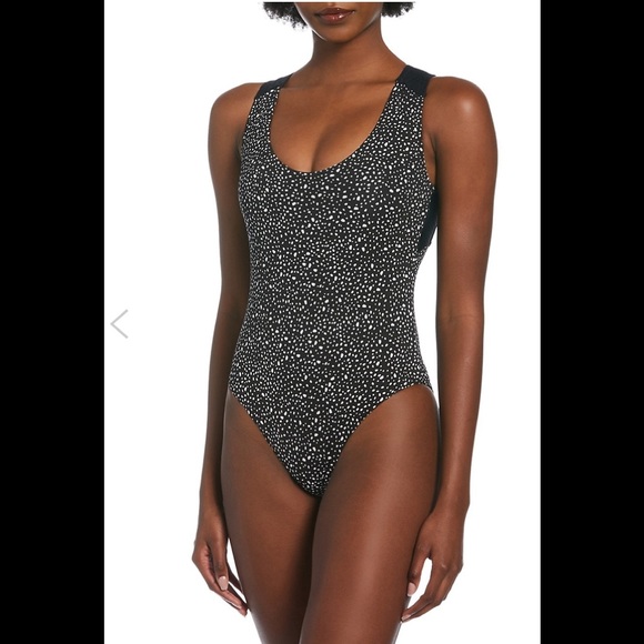 Nike Other - NIKE SWIM One-Piece Swimsuit